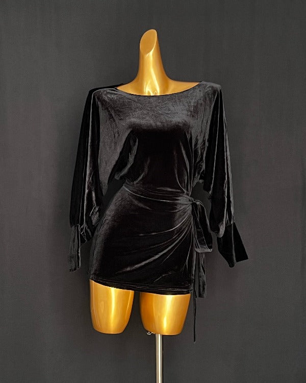 Oversized loss sleeves dance top/dress